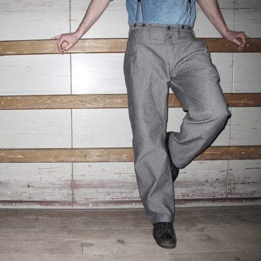 1100 PLEATS, 300_0004